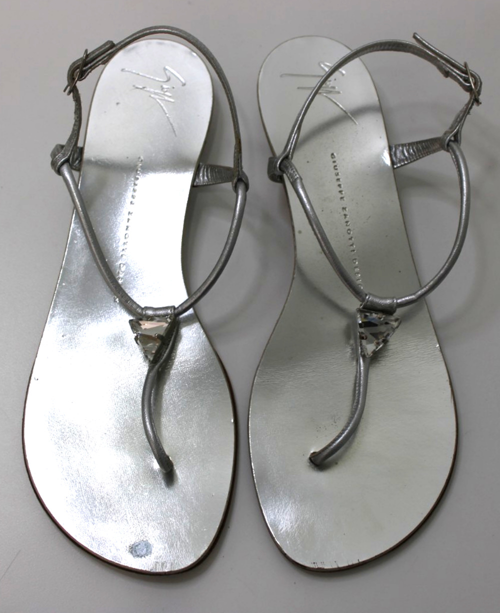 Giuseppe Zanotti Silver Rhinestone Flat Strappy Thong Sandals Shoes 39
